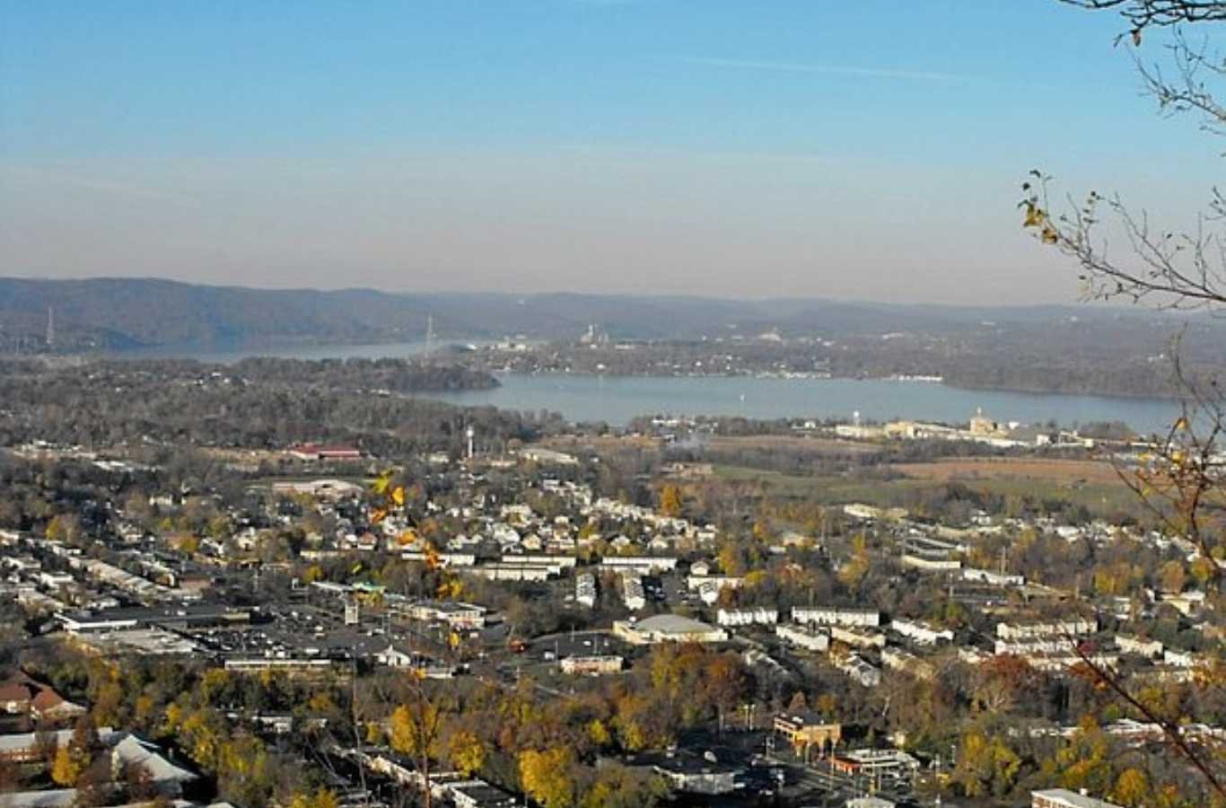 Hiep Sanitation offers professional dumpster rental services in Clarkstown, NY.