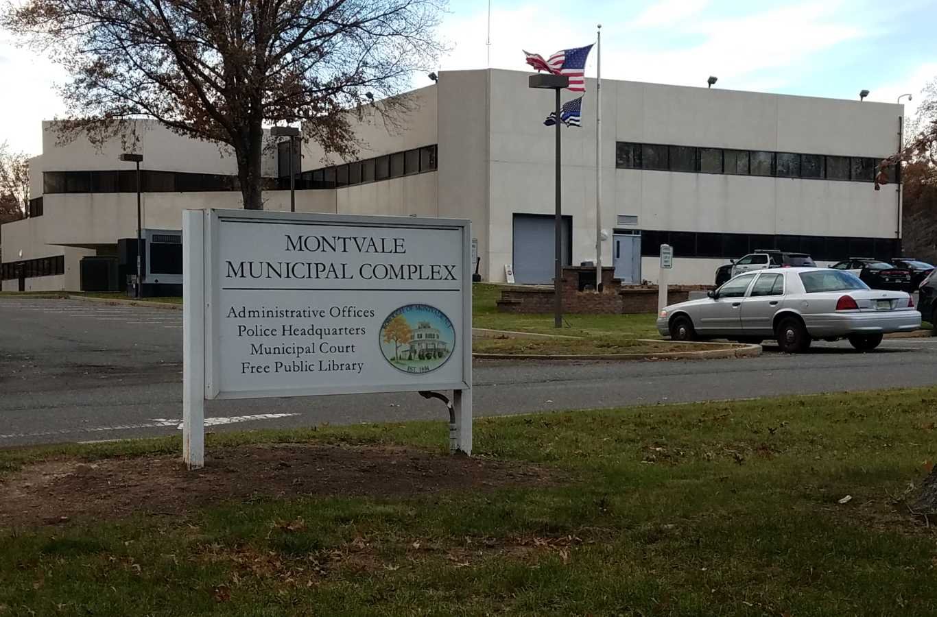 Hiep Sanitation offers professional dumpster rental services in Montvale