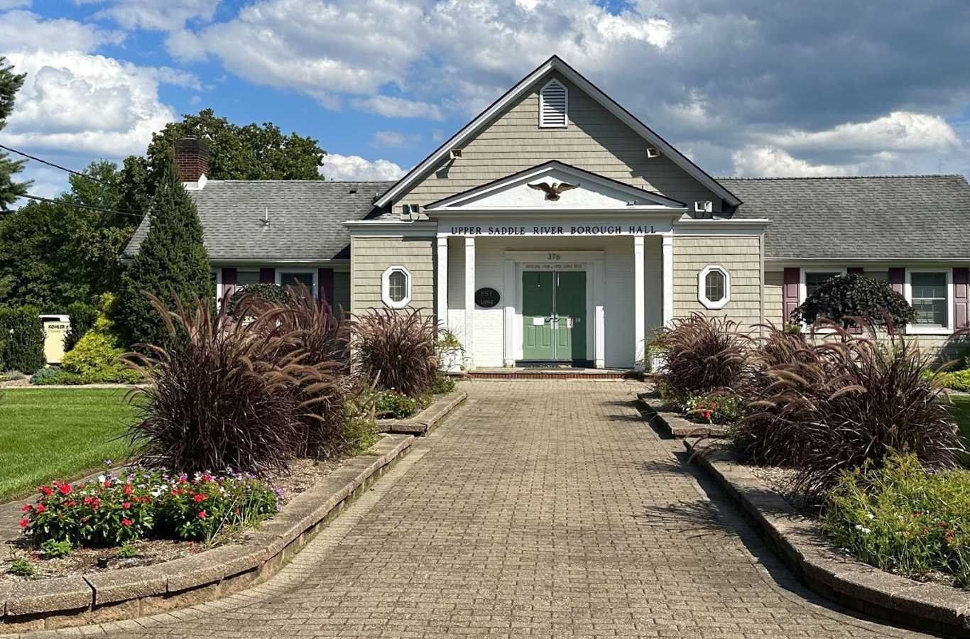 Hiep Sanitation offers professional dumpster rental services in Upper Saddle River